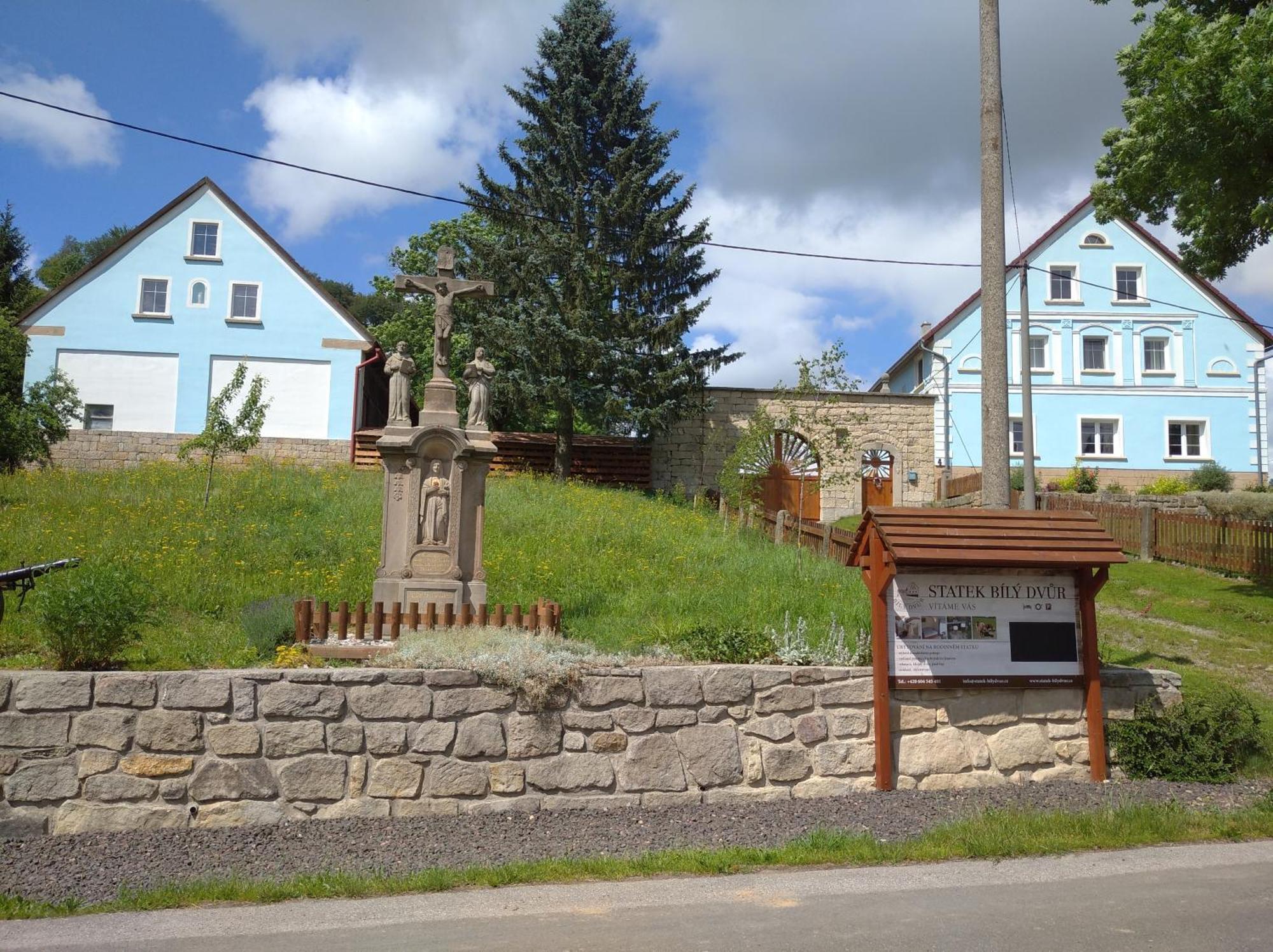 Hotel Statek Bílý Dvůr Machov Exterior foto